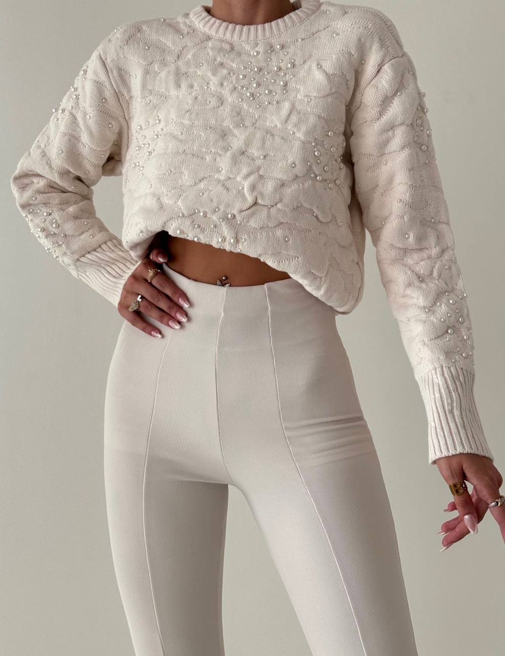 Romantik İnci İşlemeli Kabartmalı Krem Bisiklet Yaka Kadın Triko Kazak