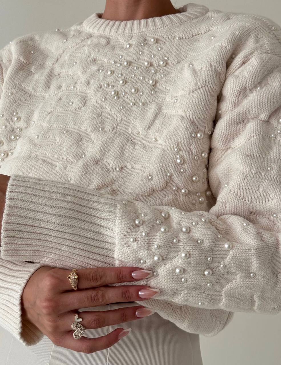 Romantik İnci İşlemeli Kabartmalı Krem Bisiklet Yaka Kadın Triko Kazak