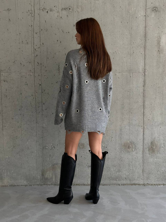 Kuşgözü Detaylı Gri Oversize Distressed Kadın Triko Kazak