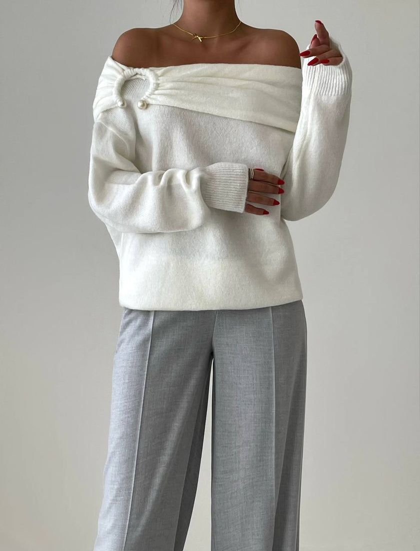 İnci Detaylı Düşük Omuz Kayık Yaka Ekru Kadın Triko Kazak