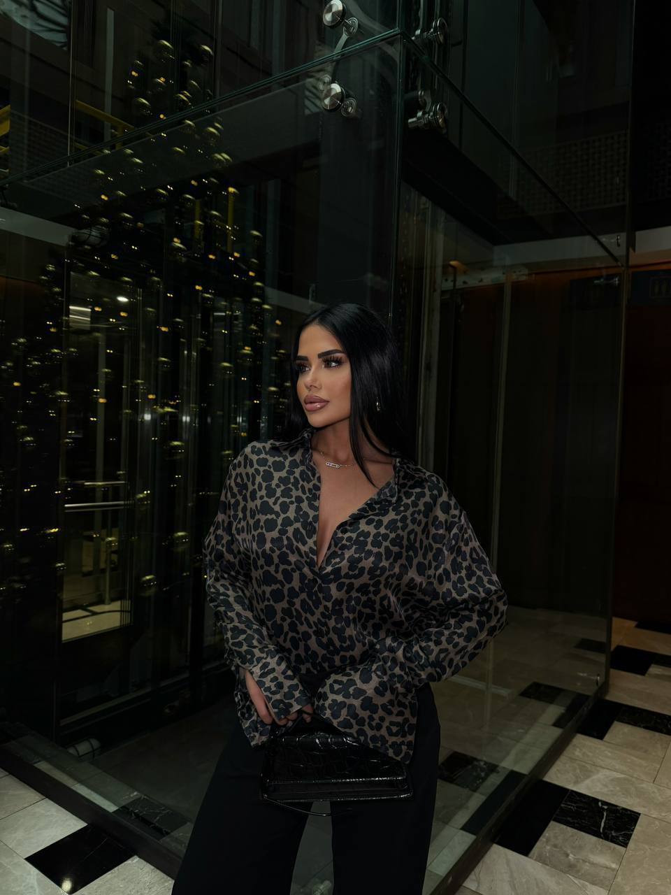 Kahve Siyah Leopar Desenli Saten Klasik Yaka Kadın Gömlek