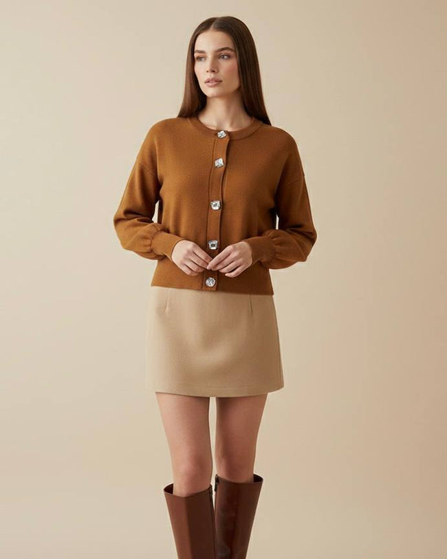 Taba Rengi Kroşe Kesim Balon Kol Gümüş Metal Düğme Detaylı Yumuşacık Triko Hırka