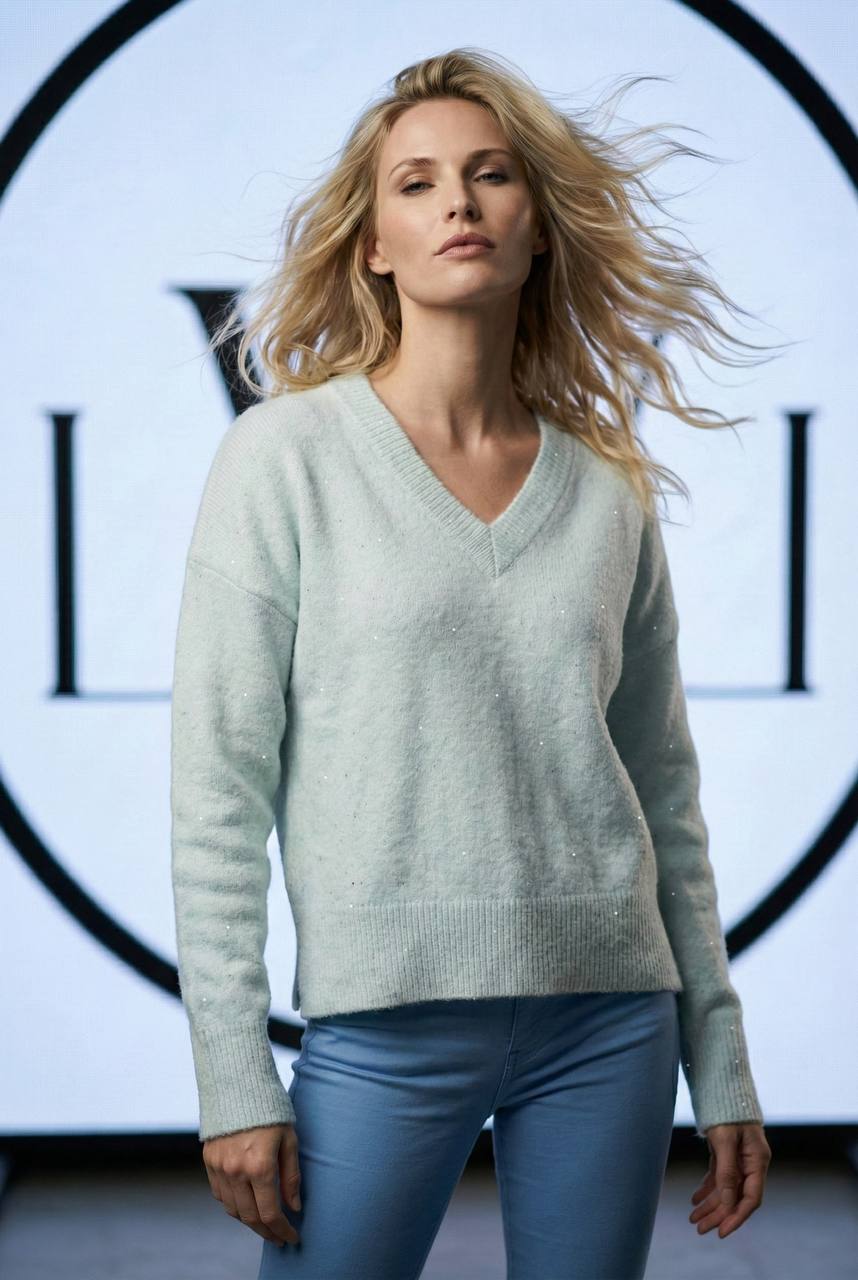 Su Yeşili V Yaka Düşük Omuz Salaş Triko Kazak