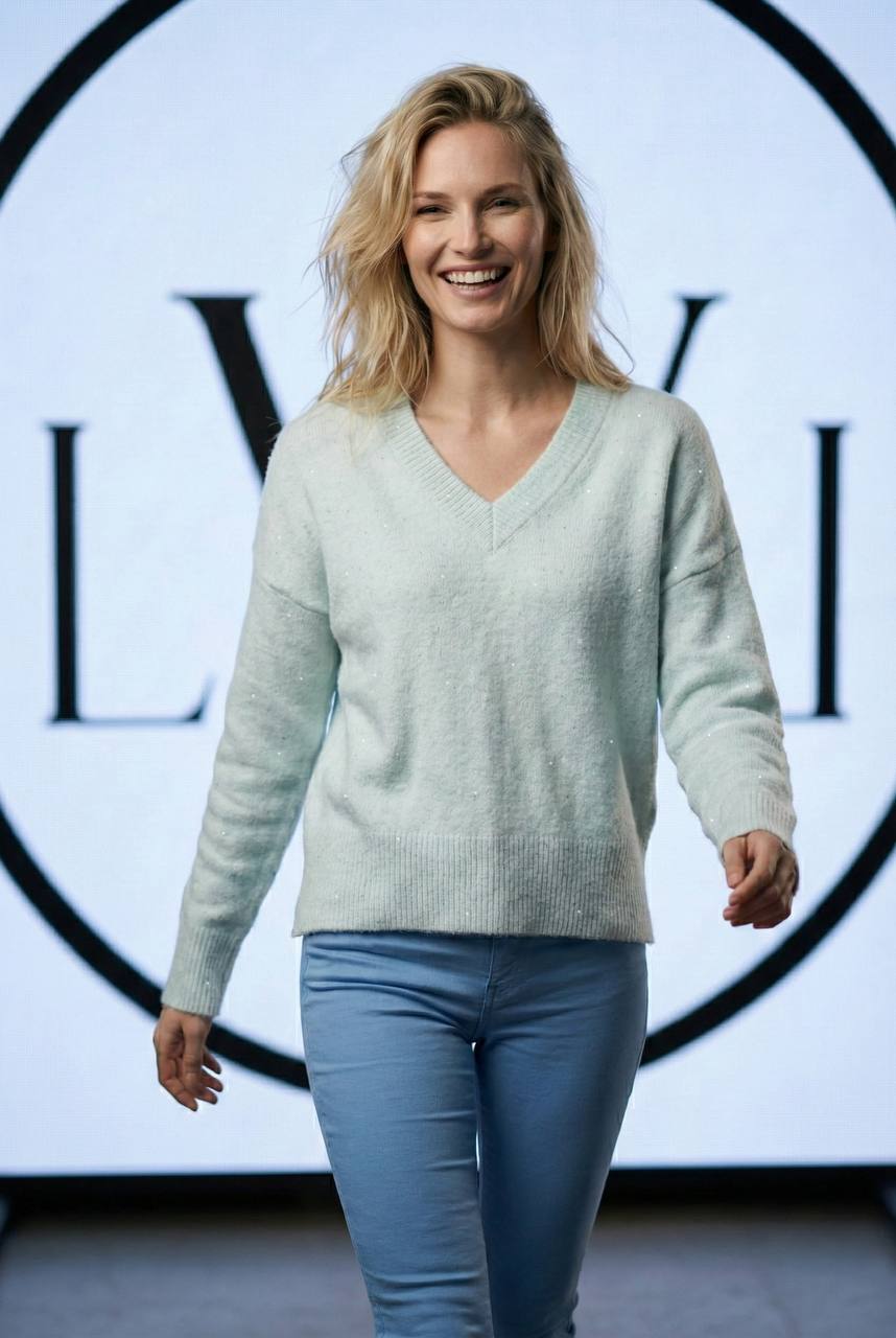 Su Yeşili V Yaka Düşük Omuz Salaş Triko Kazak