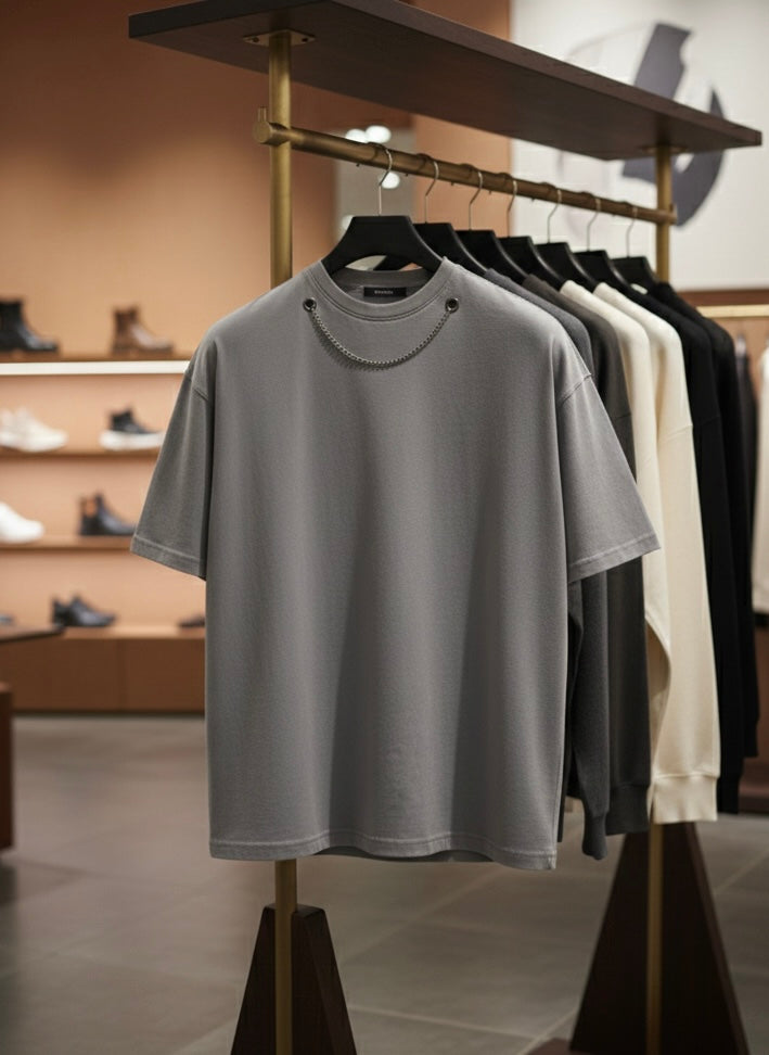 Zincir Kolye Detaylı Yıkamalı Oversize Tişört