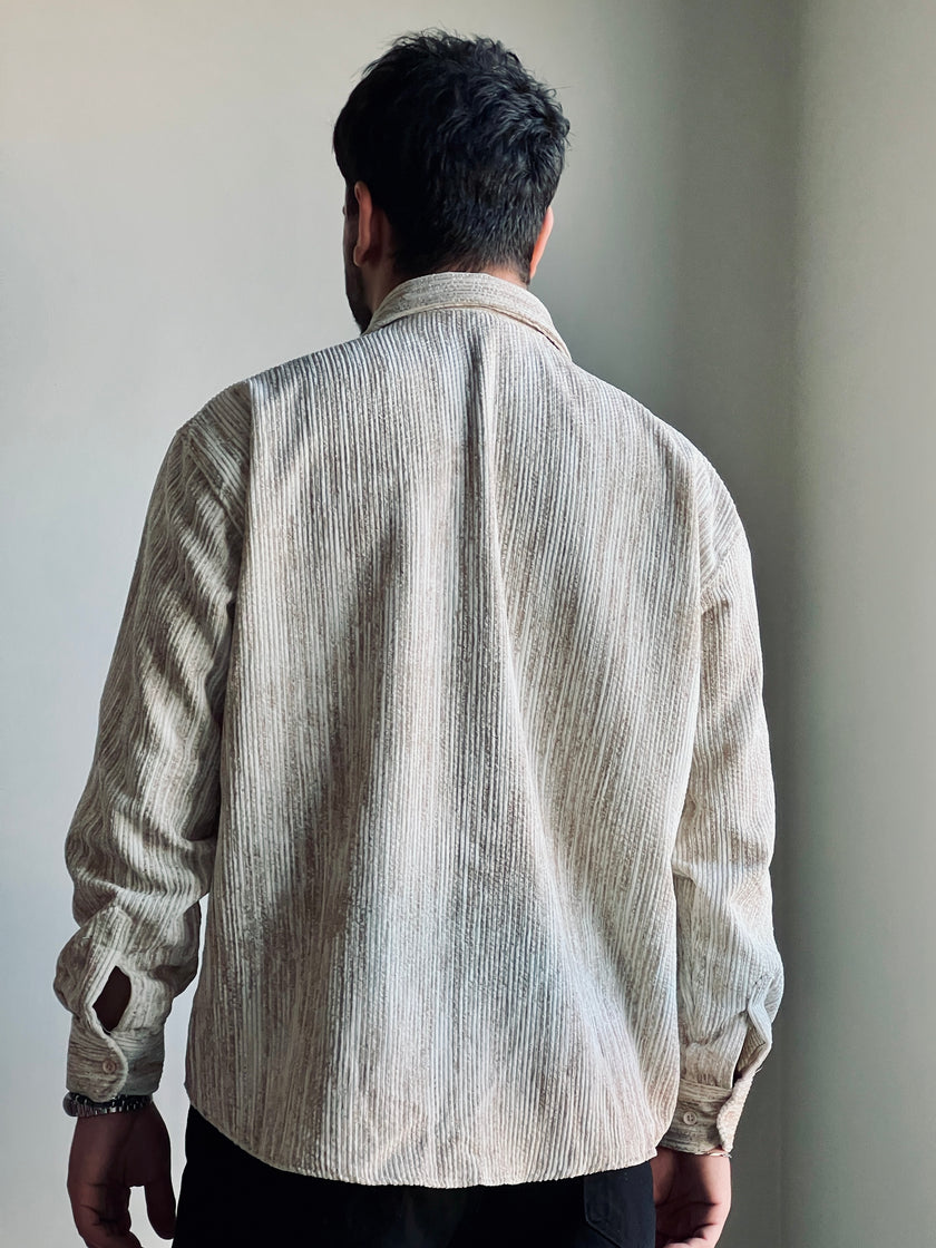 OVERSIZE EFEKTLİ KADİFE GÖMLEK KREM