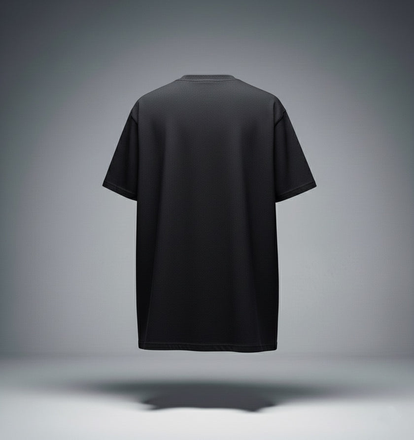 Piercing Detaylı Yıkamalı Siyah Oversize Erkek Tişört