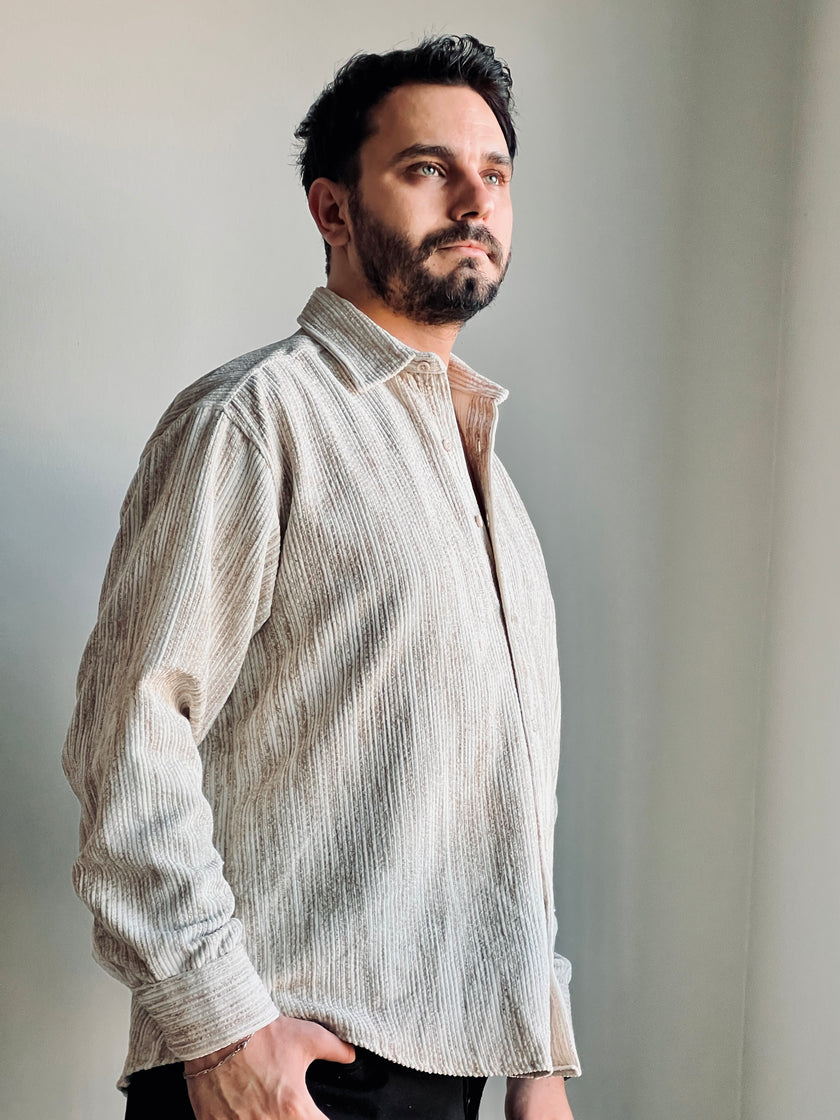 OVERSIZE EFEKTLİ KADİFE GÖMLEK KREM