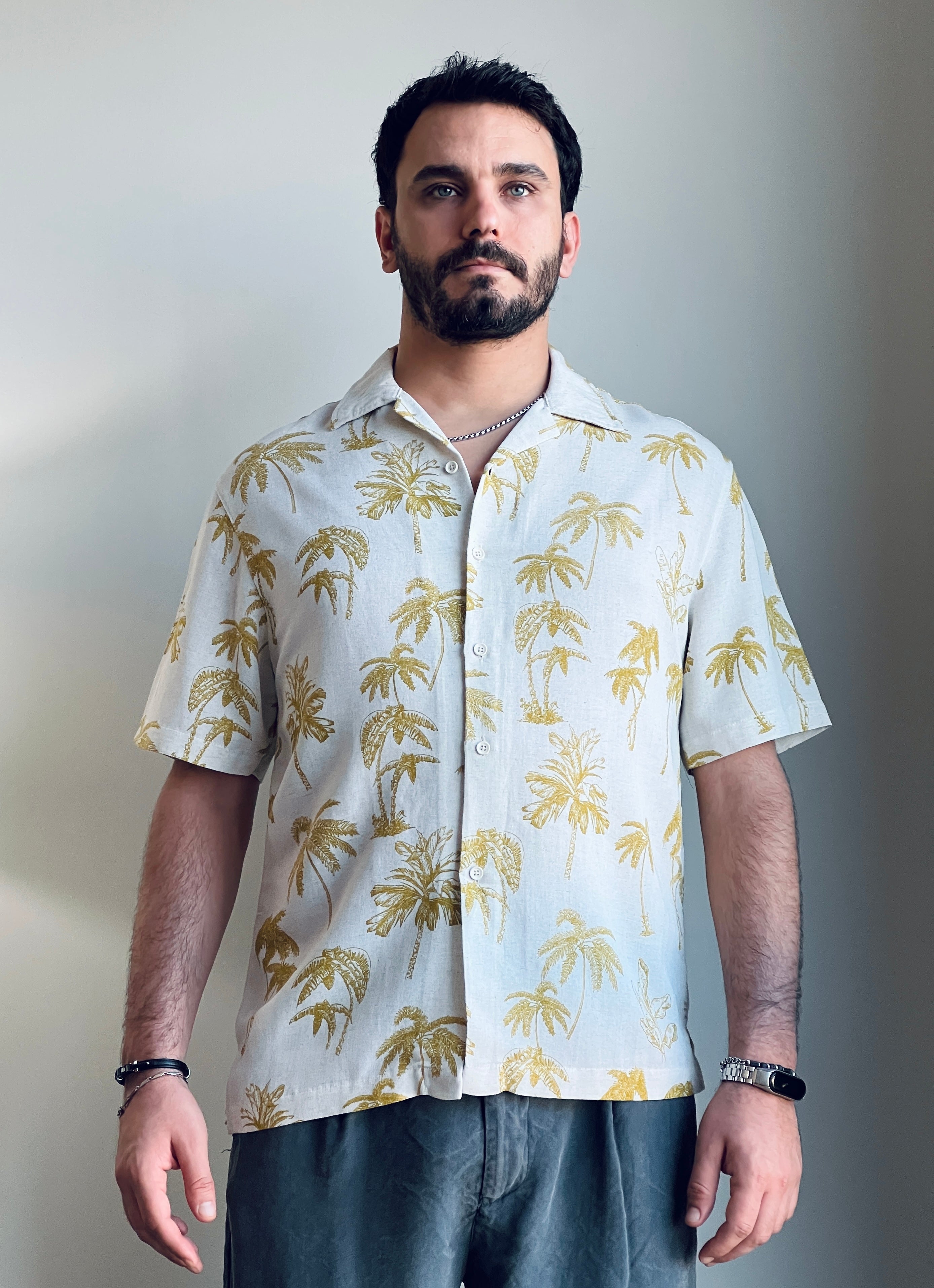 Palmiye Desenli Keten Kısa Kollu Gömlek