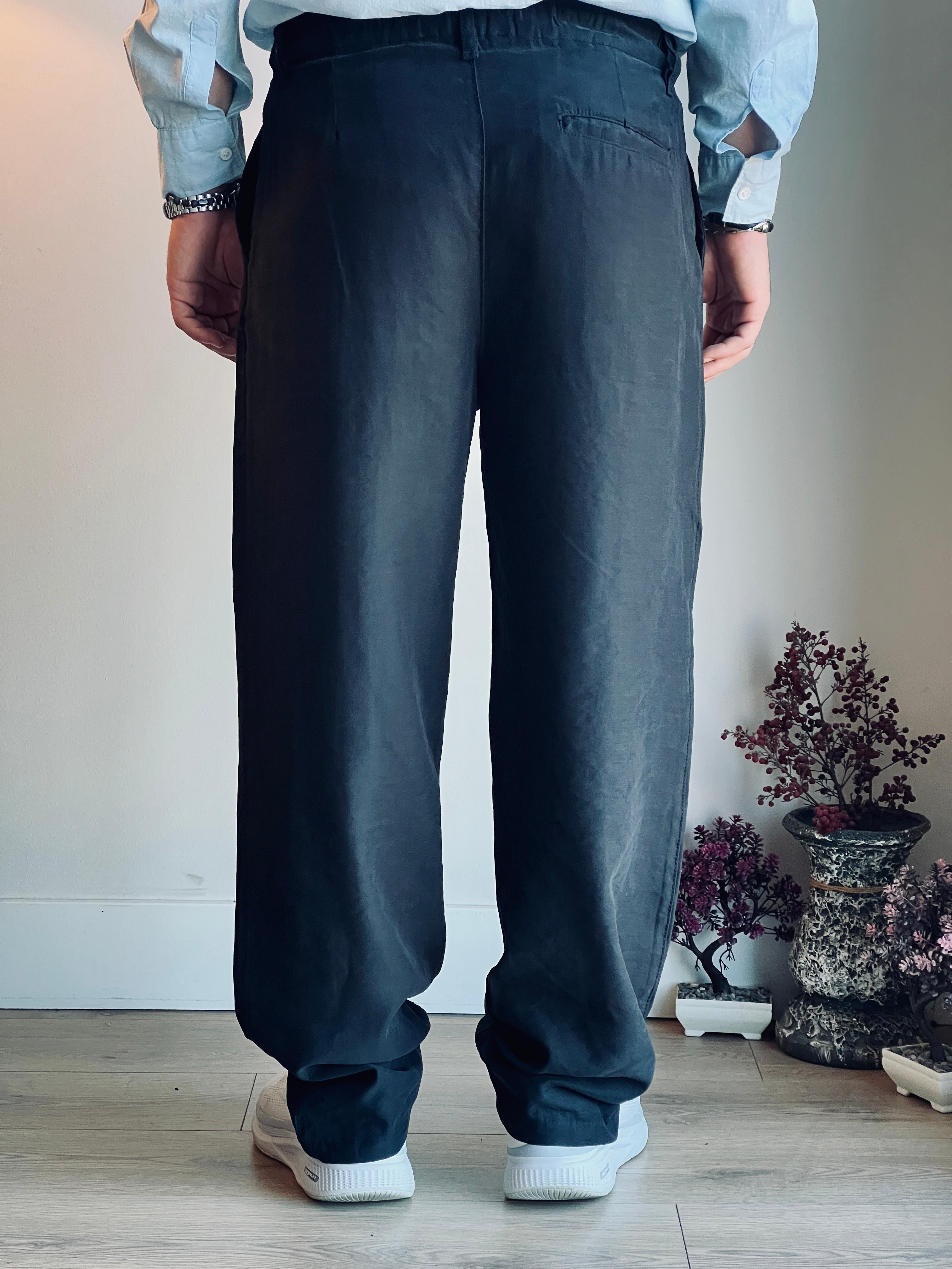 Yıkamalı Siyah Modal Pantolon - Mat Görünüm & Relax Fit