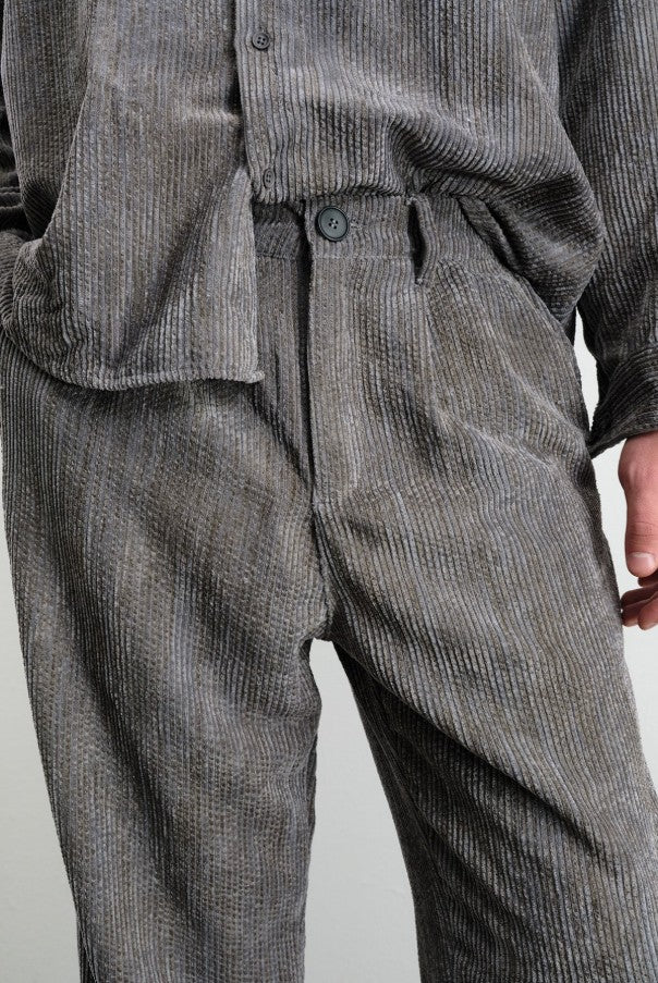 OVERSIZE EFEKTLİ KADİFE PANTOLON