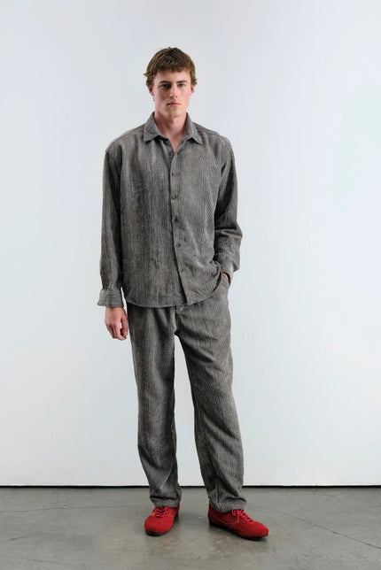 OVERSIZE EFEKTLİ KADİFE GÖMLEK