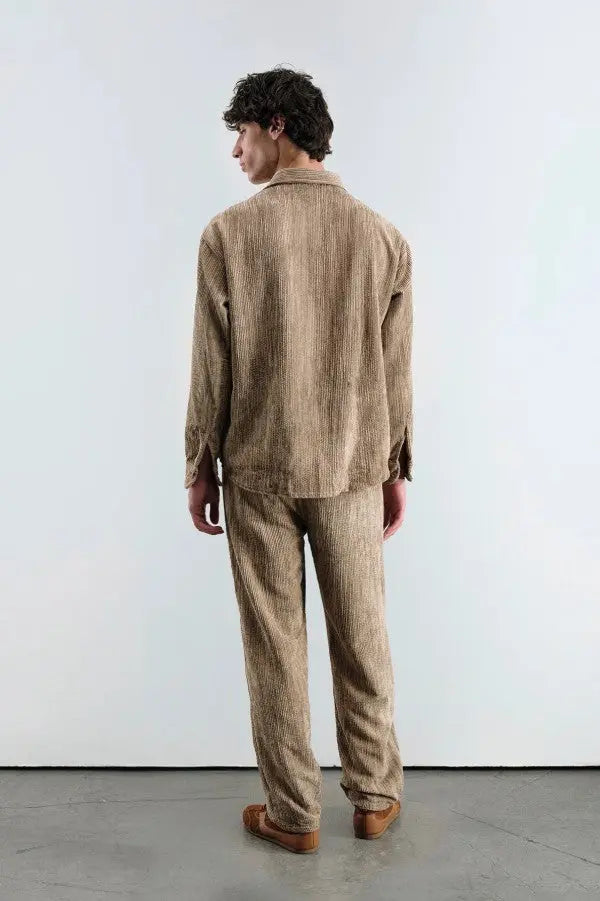 OVERSIZE EFEKTLİ KADİFE GÖMLEK