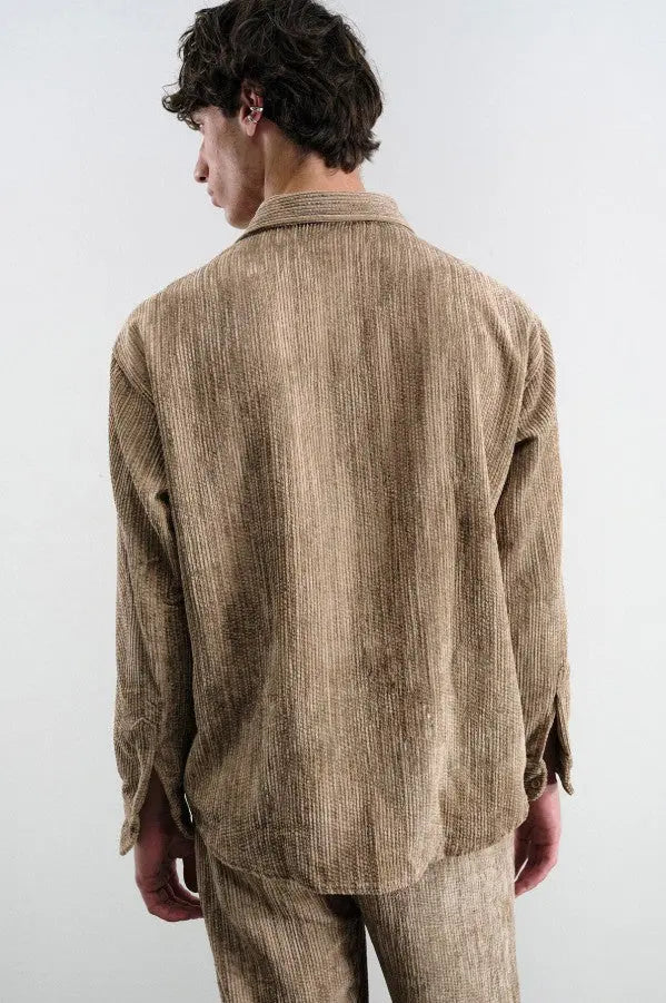 OVERSIZE EFEKTLİ KADİFE GÖMLEK