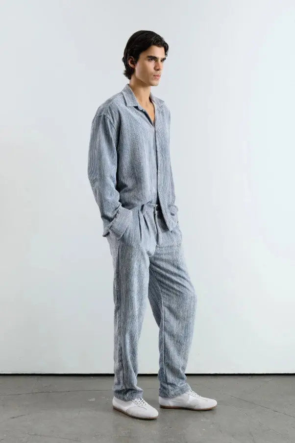 OVERSIZE EFEKTLİ KADİFE GÖMLEK