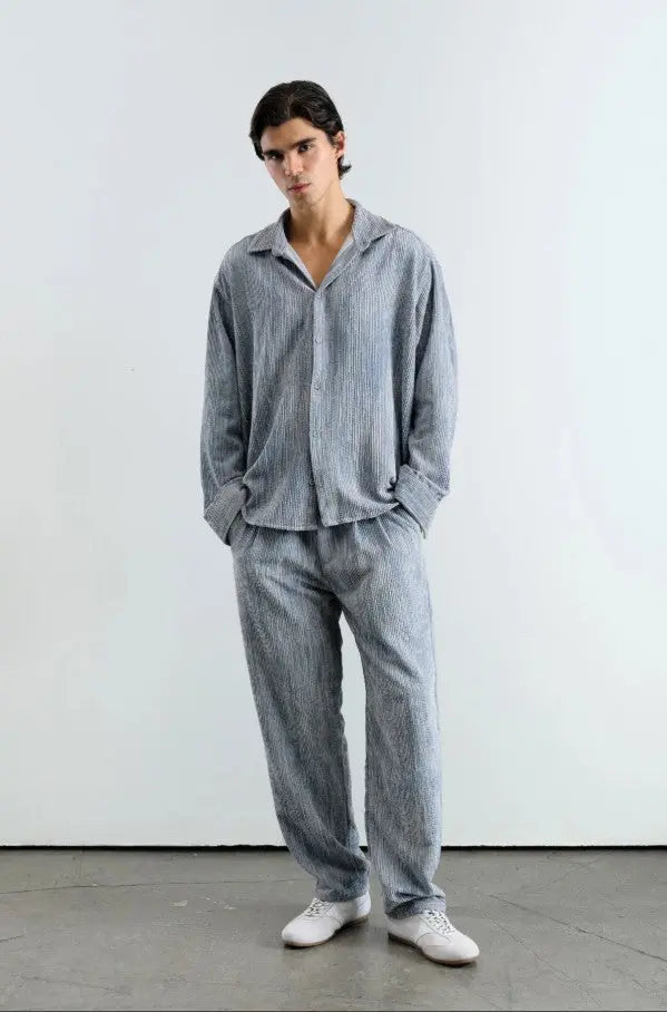 OVERSIZE EFEKTLİ KADİFE GÖMLEK