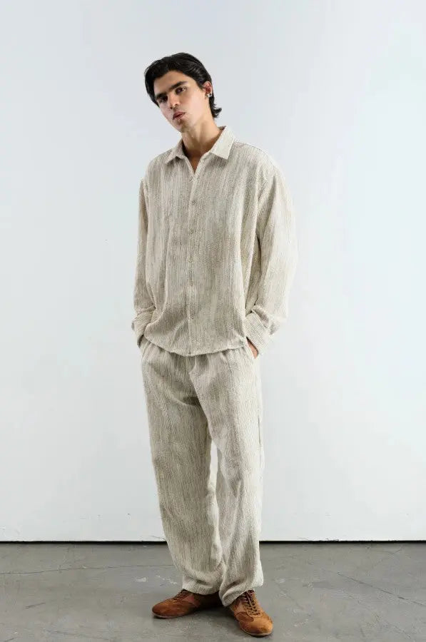 OVERSIZE EFEKTLİ KADİFE GÖMLEK