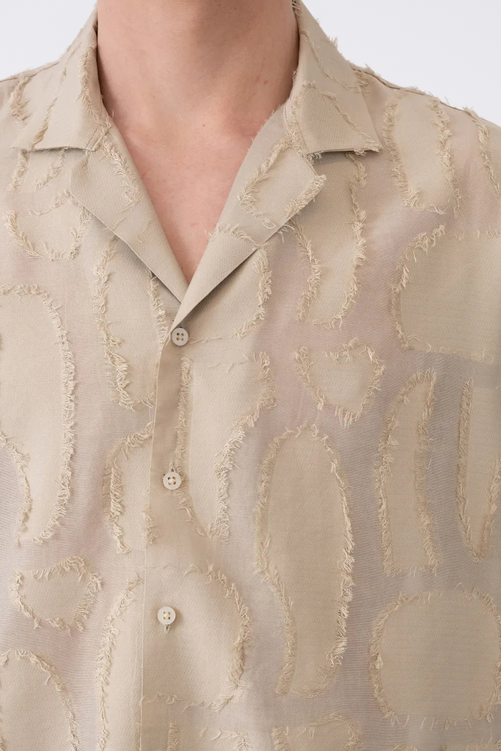 Kısa Kollu Saçaklı Dokuma Detaylı Gömlek