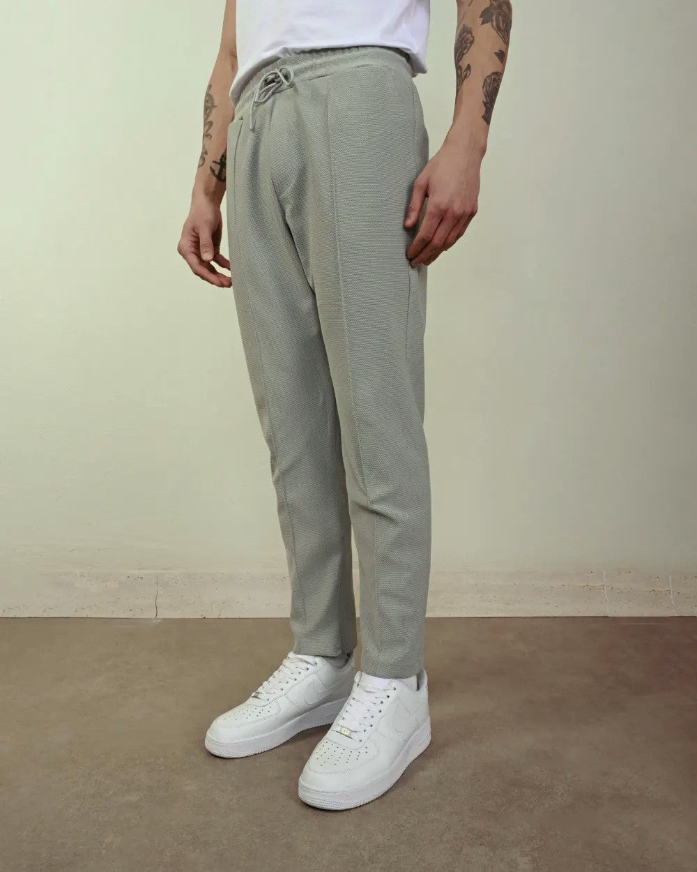 Çizgi Detaylı Slim Fit Dar Paça Pantolon