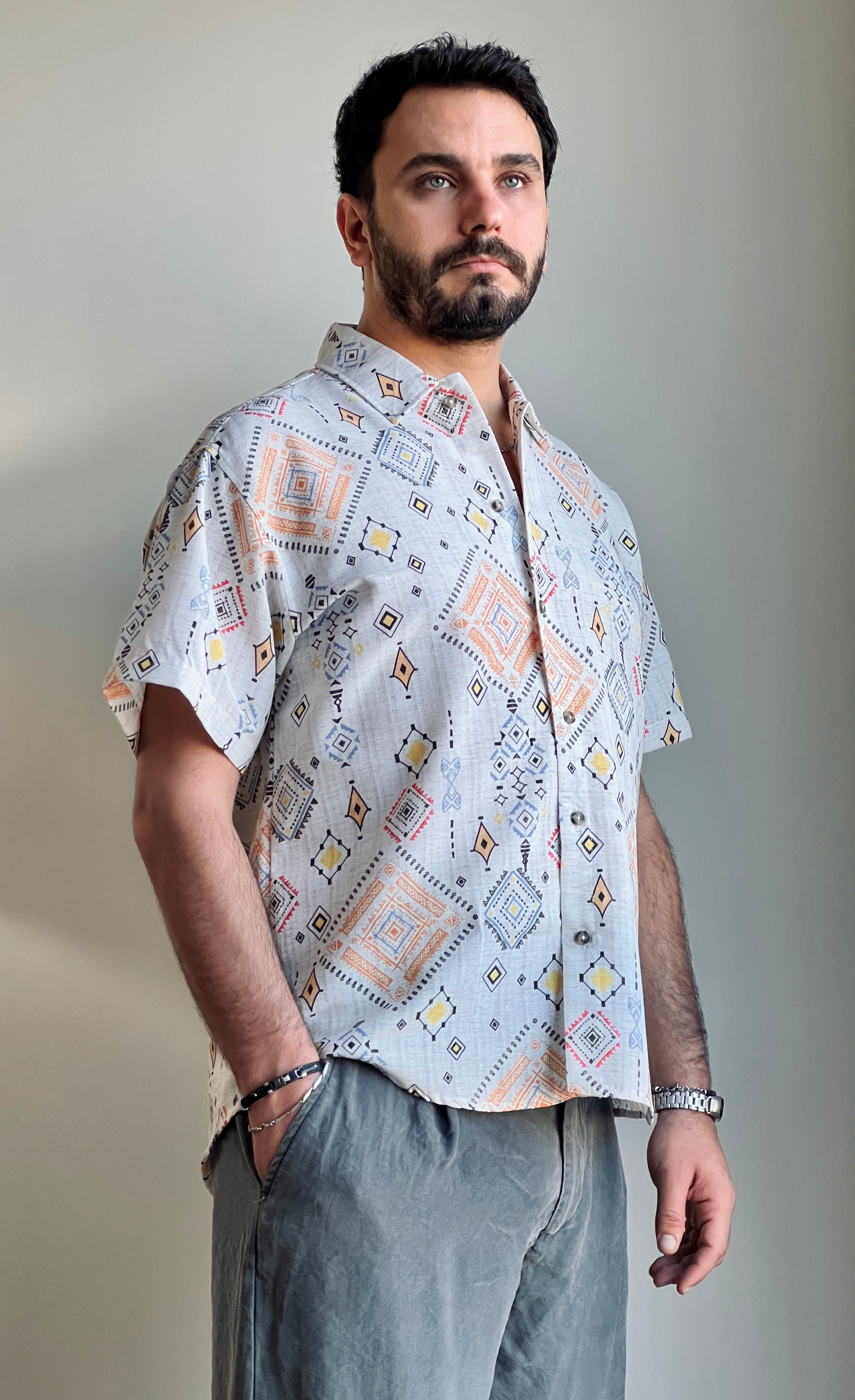 Retro Geometrik Desenli Keten Gömlek