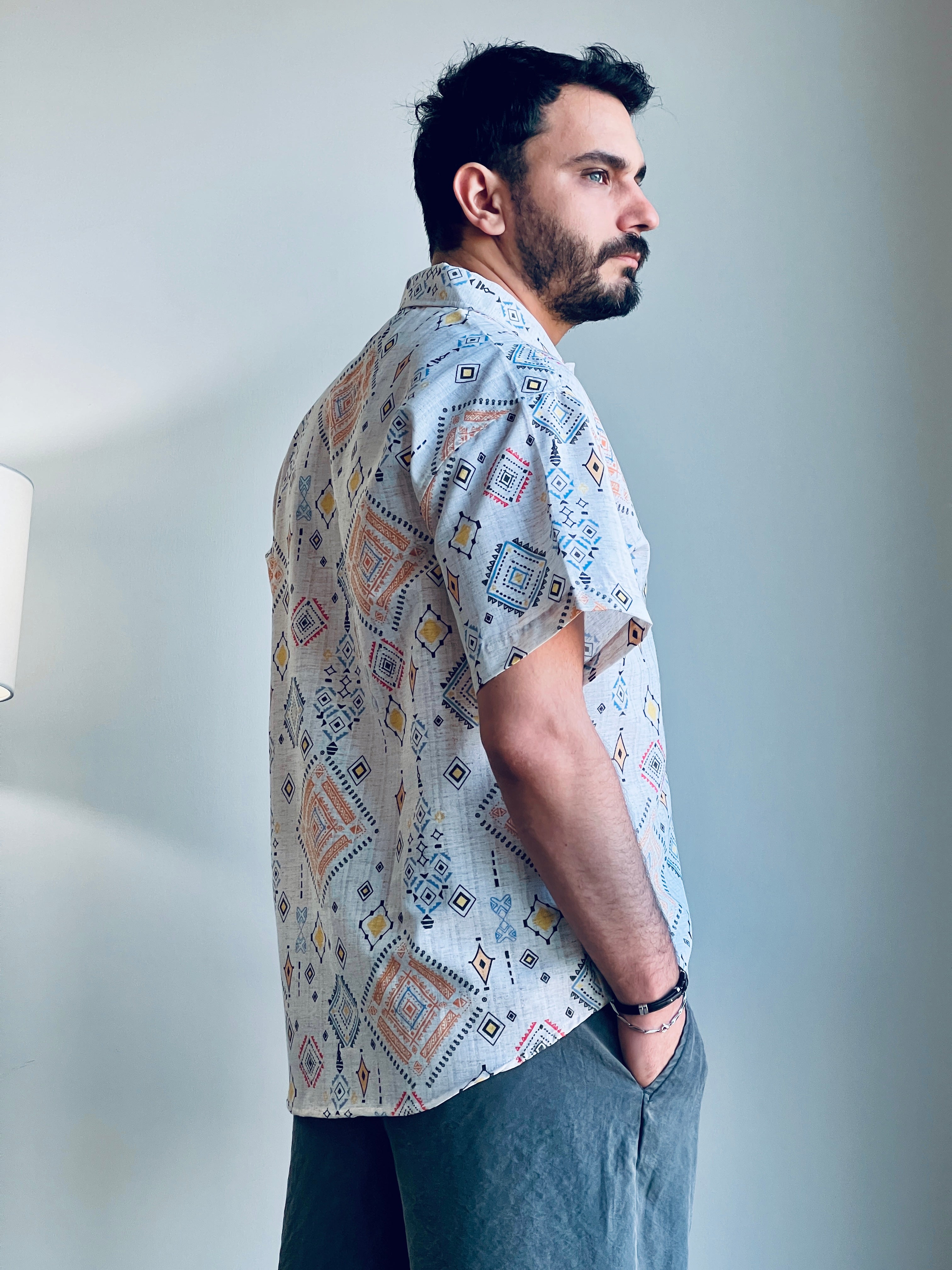 Retro Geometrik Desenli Keten Gömlek