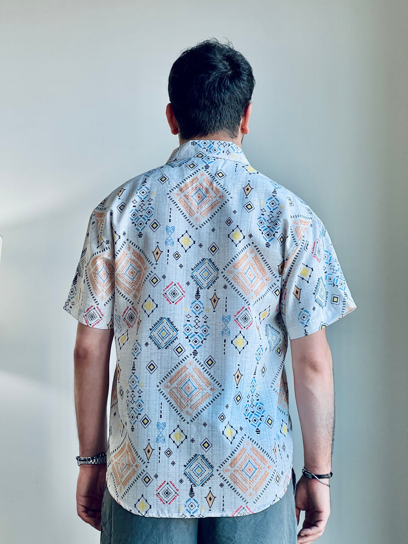 Retro Geometrik Desenli Keten Gömlek