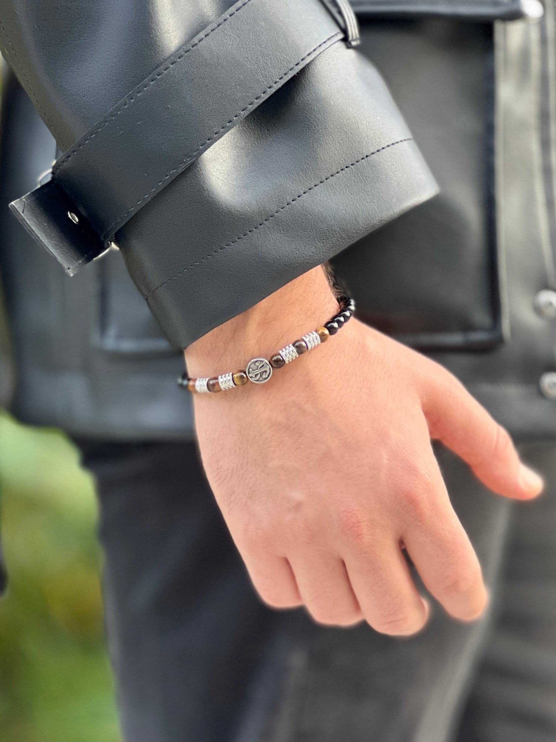 Kaplan Gözü ve Siyah Boncuklu Sembol Detaylı Ayarlanabilir Erkek Bileklik