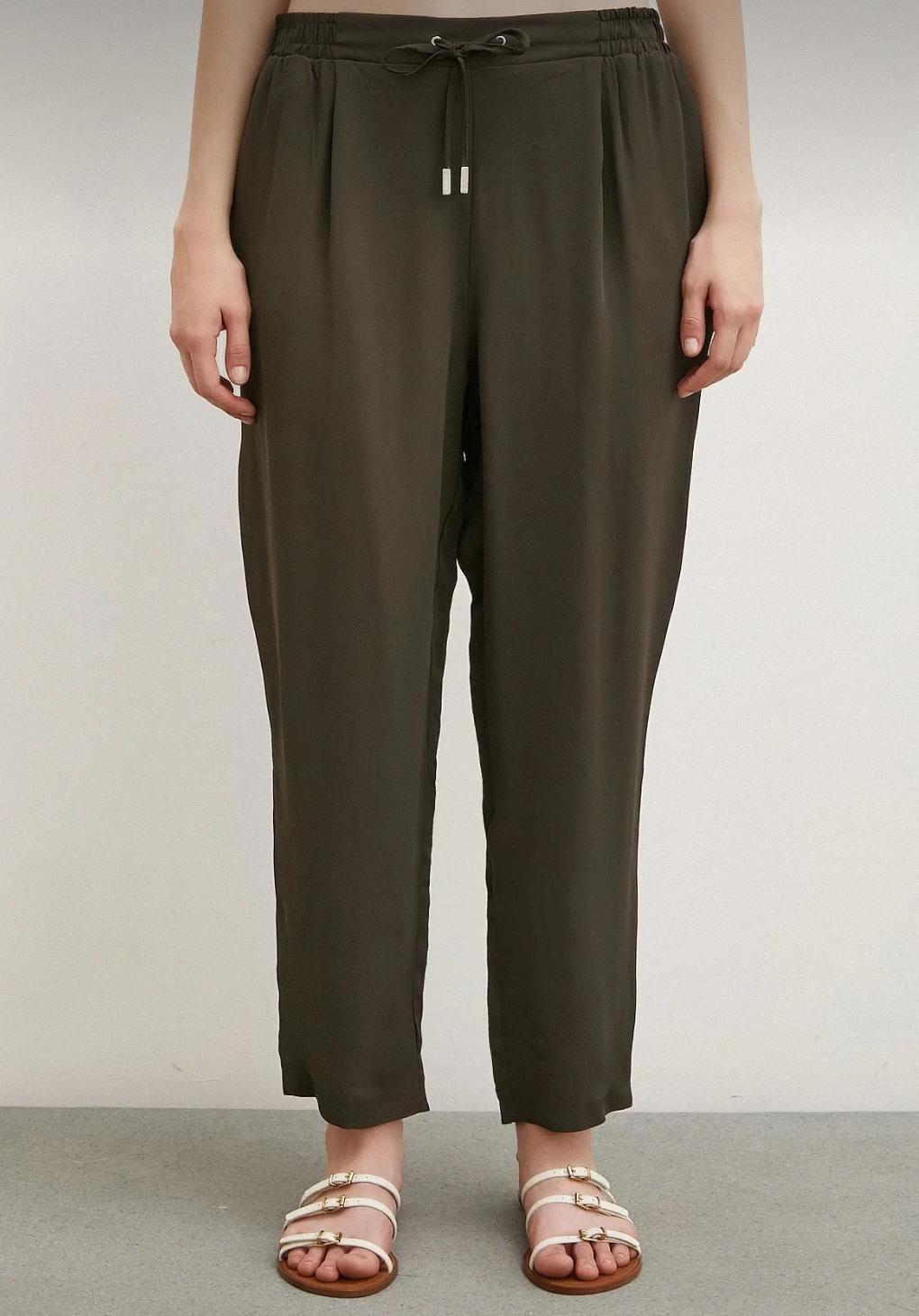 Haki Lastik Belli İp Detaylı Dökümlü Rahat Kesim Pantolon