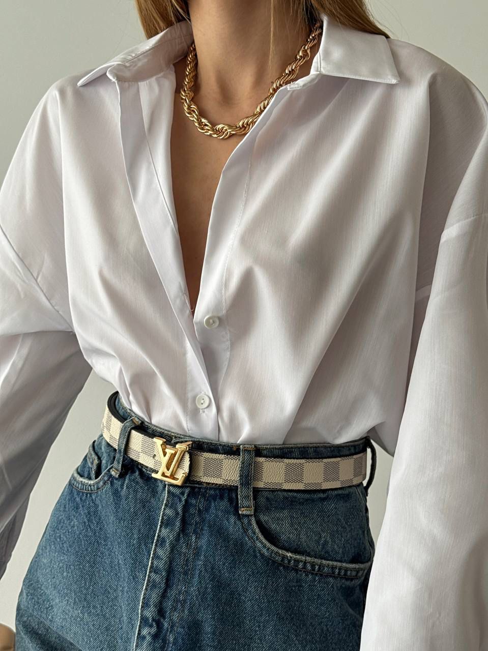 Oversize Beyaz Uzun Manşetli Klasik Yaka Kadın Gömlek