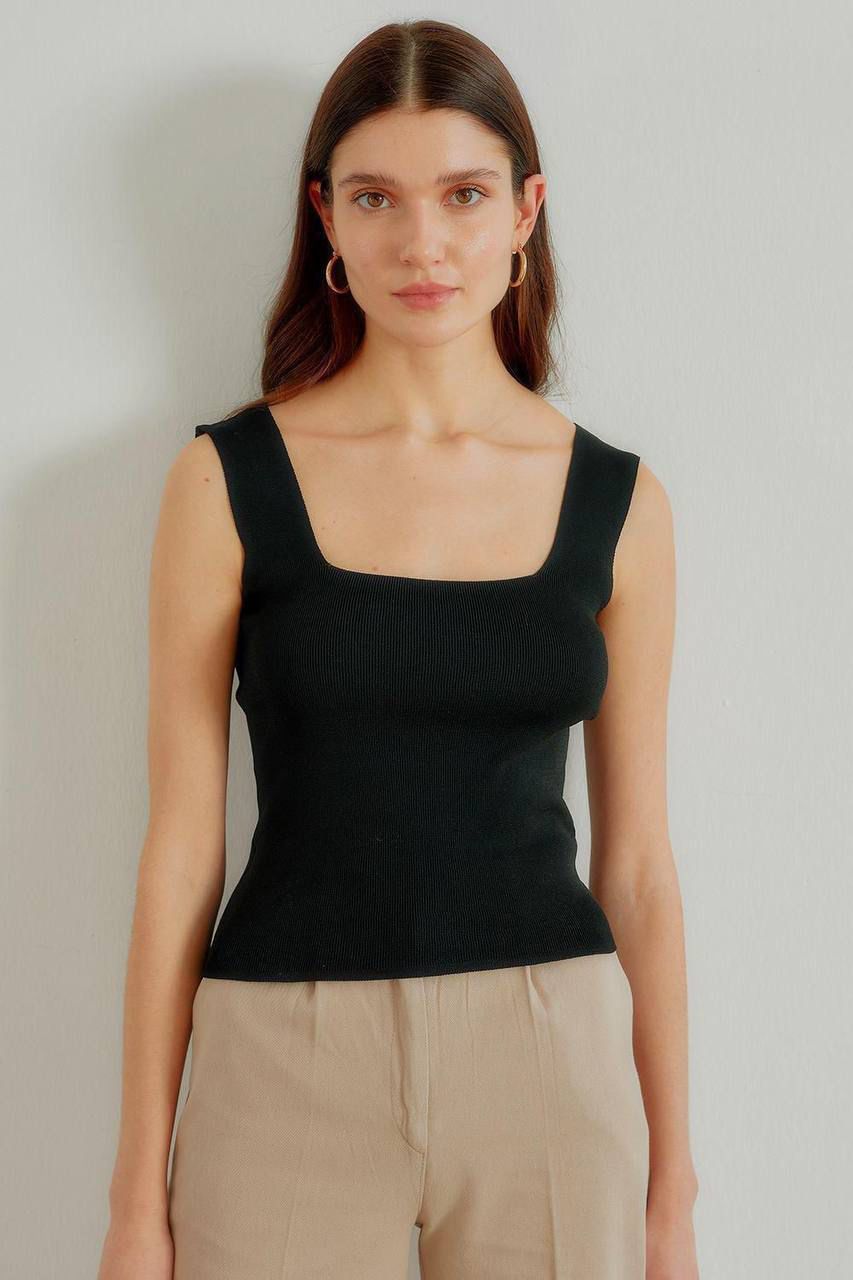 Kare Yaka Fitilli Beyaz Triko Atlet/Body